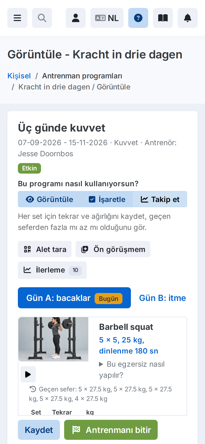 Het trainingsschema van een lid op een telefoon